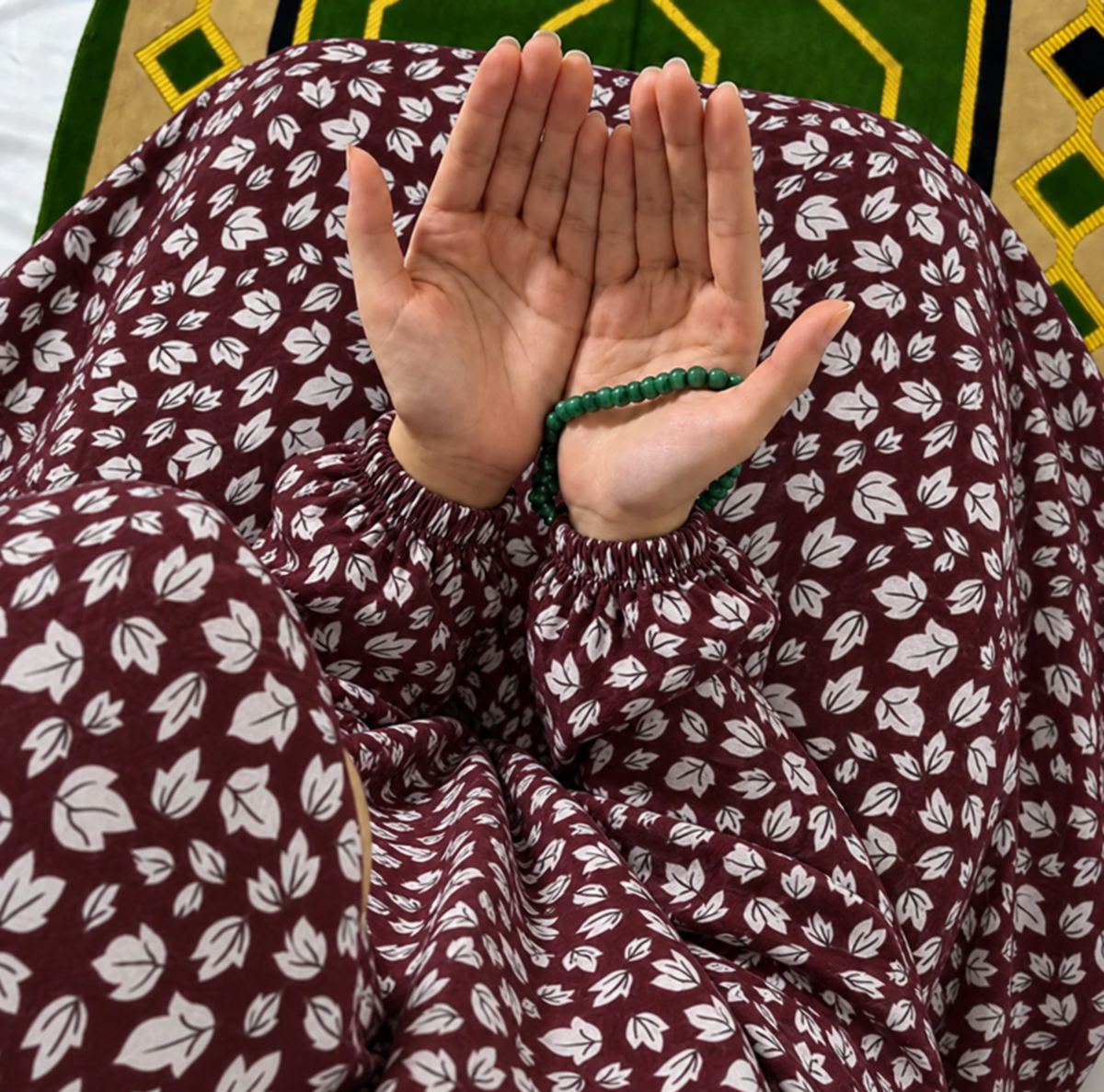 Printed Namaz Chadar with sleeves and Naqab- NC3441