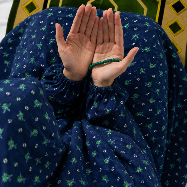 Printed Namaz Chadar with sleeves and Naqab- NC3350