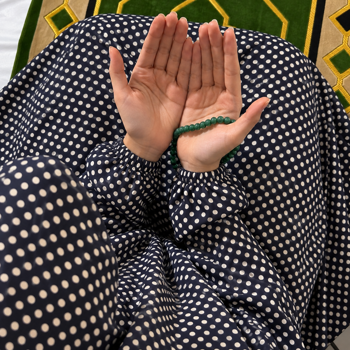 Printed Namaz Chadar with sleeves and Naqab- NC3427