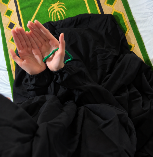 PLAIN Namaz Chadar with sleeves and Naqab-BLACK
