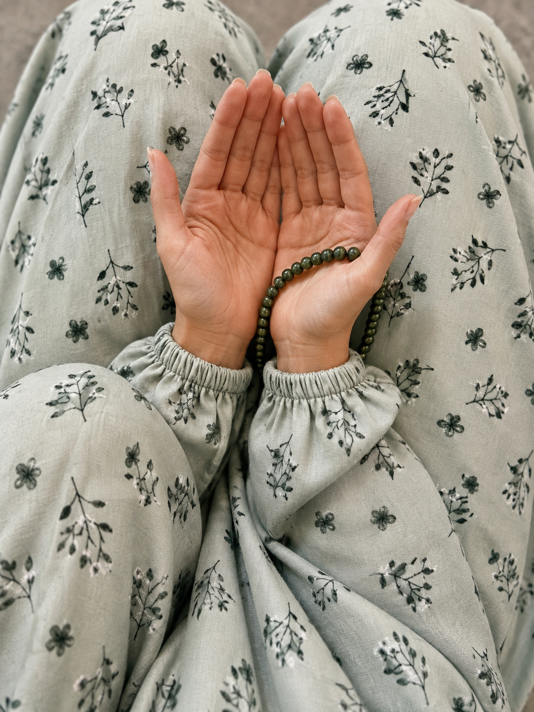 Printed Namaz Chadar with sleeves and Naqab- NC3360