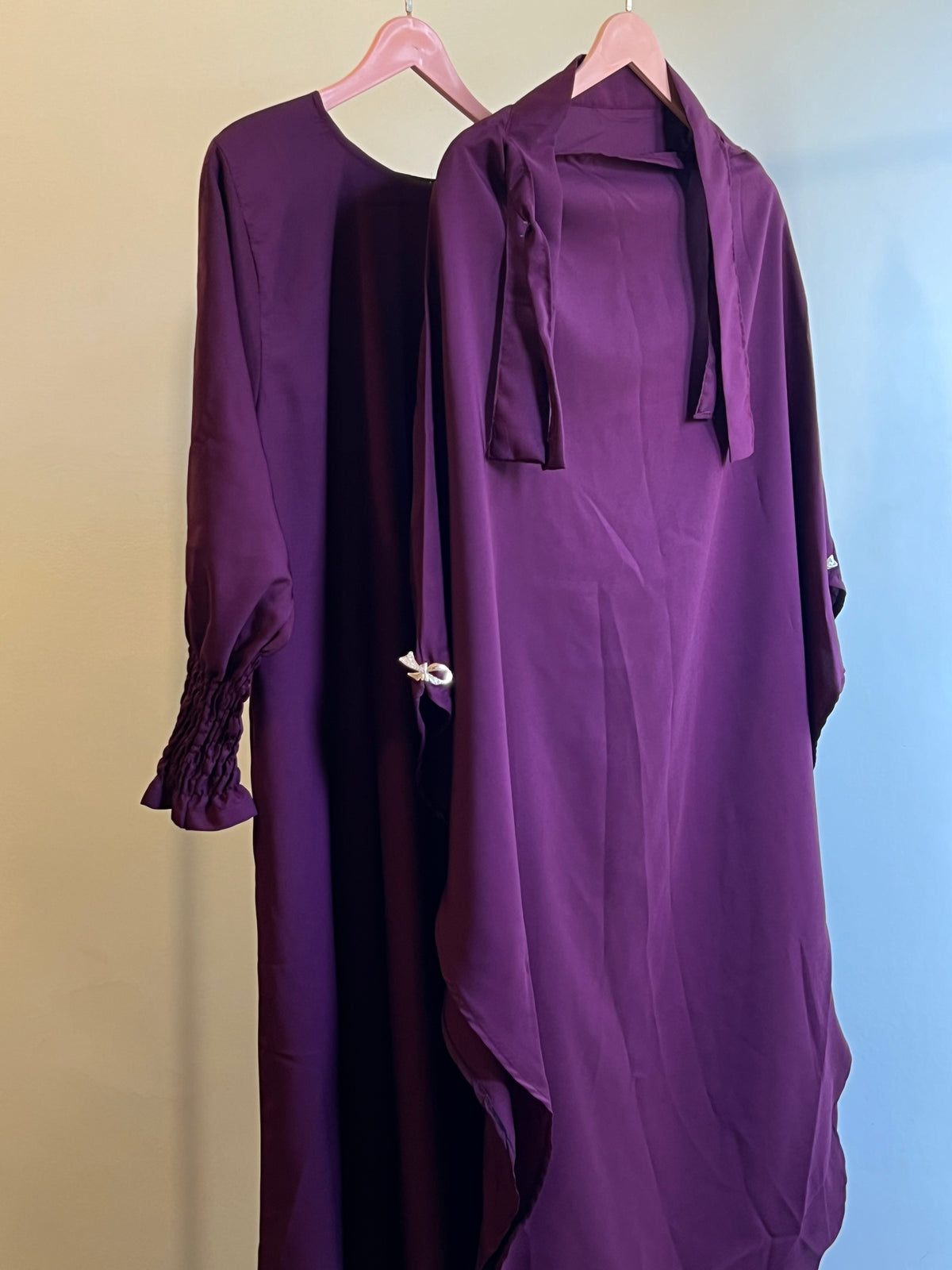 Soft Nida Snowy Abaya (Comfy Luxe)- Mehroon