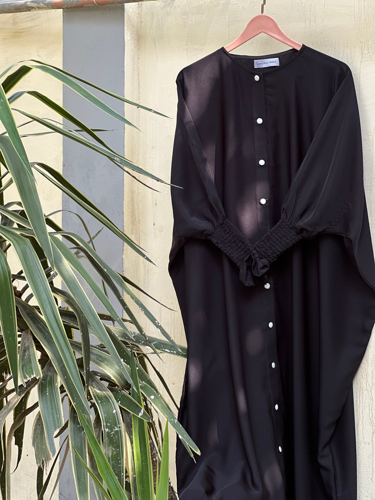 Rifle – Black (The effortless Button-Down Abayah 🌸)