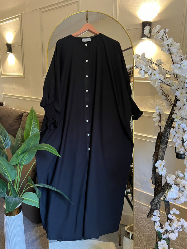 Rifle – Black (The effortless Button-Down Abayah 🌸)