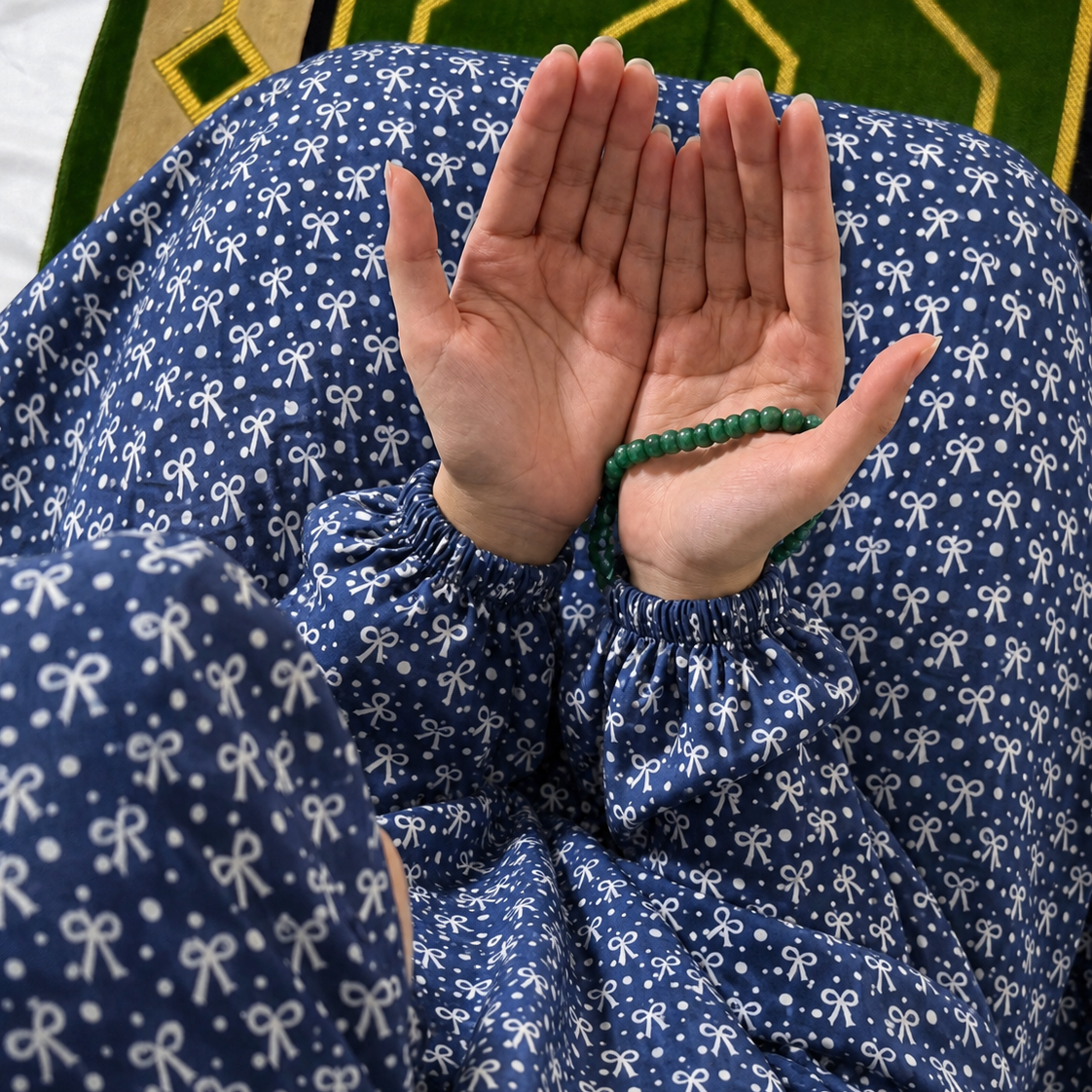 Printed Namaz Chadar with sleeves and Naqab- NC3324