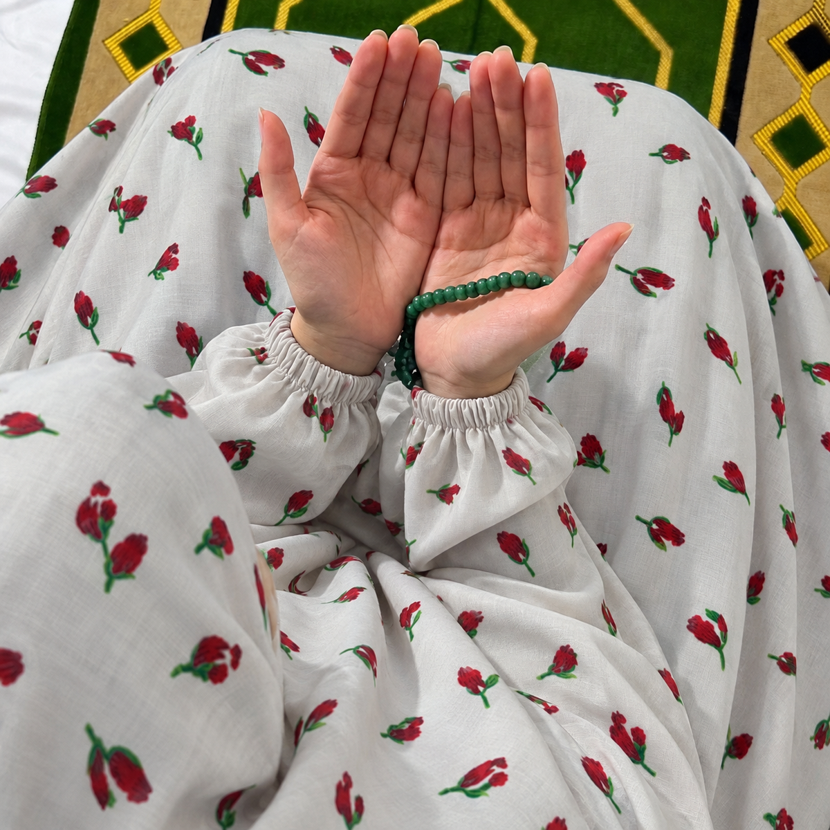 Printed Namaz Chadar with sleeves and Naqab- NC3397