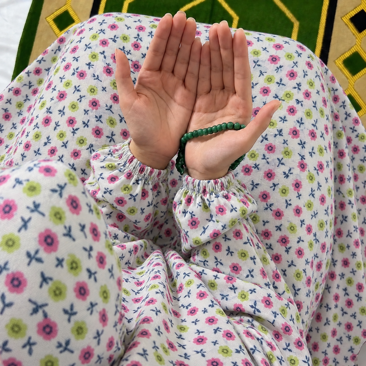 Printed Namaz Chadar with sleeves and Naqab- NC3417