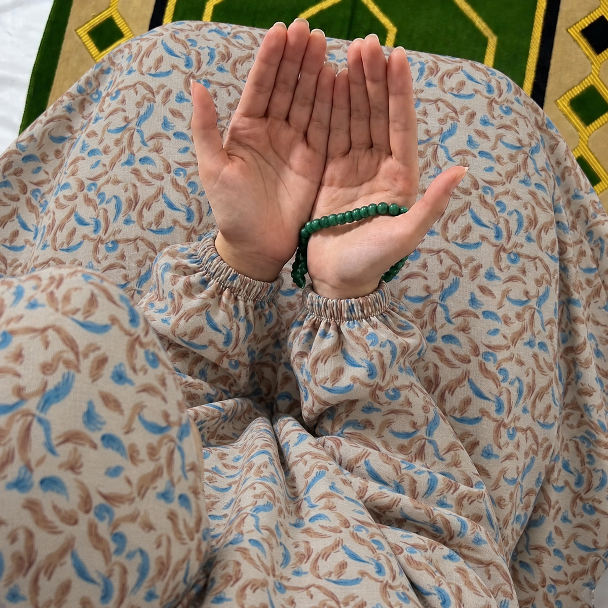 Printed Namaz Chadar with sleeves and Naqab- NC3420