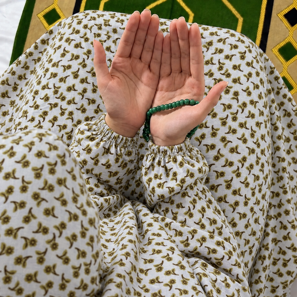 Printed Namaz Chadar with sleeves and Naqab- NC3452