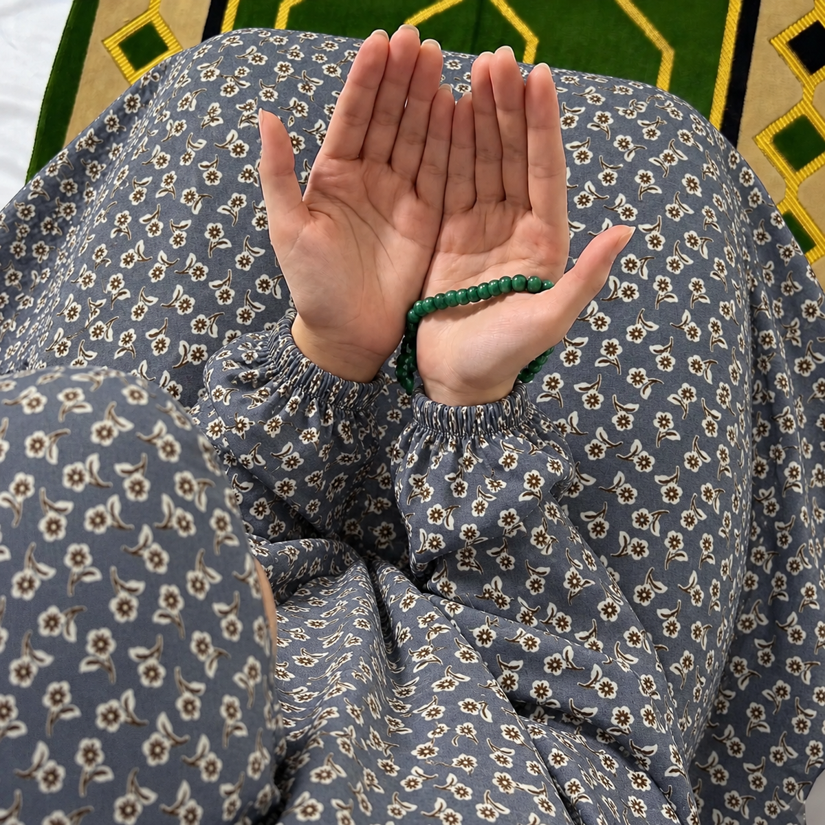 Printed Namaz Chadar with sleeves and Naqab- NC3453