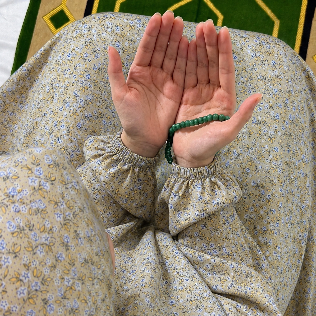 Printed Namaz Chadar with sleeves and Naqab- NC3378