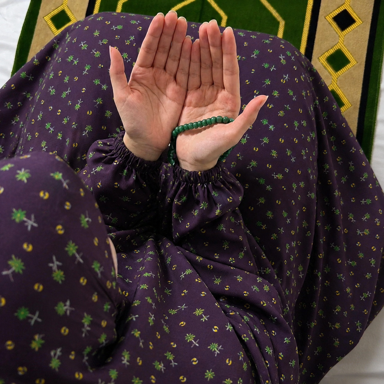 Printed Namaz Chadar with sleeves and Naqab- NC3390