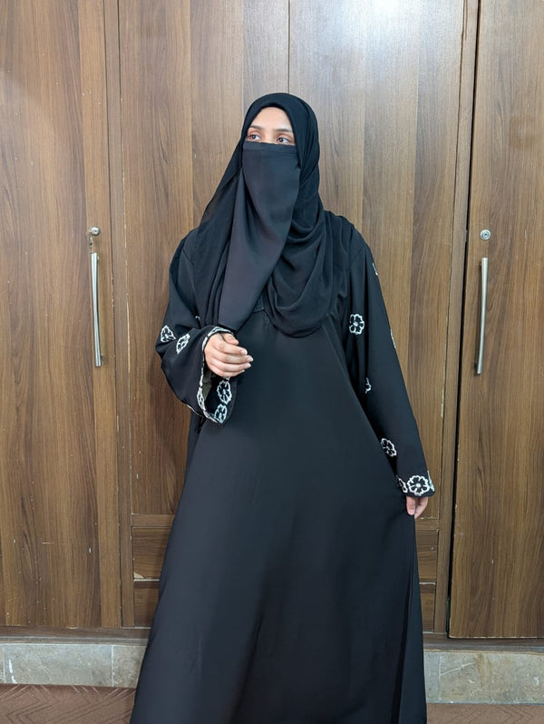 Cutwork Charm Abaya