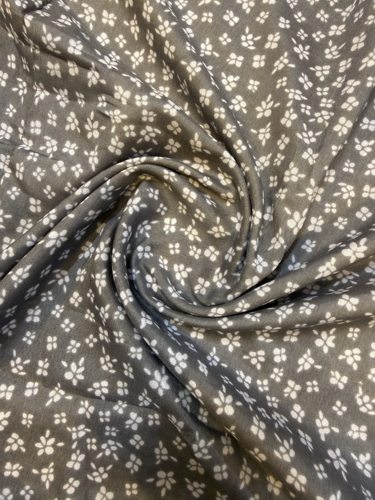 Printed Namaz Chadar with sleeves and Naqab- NC3434