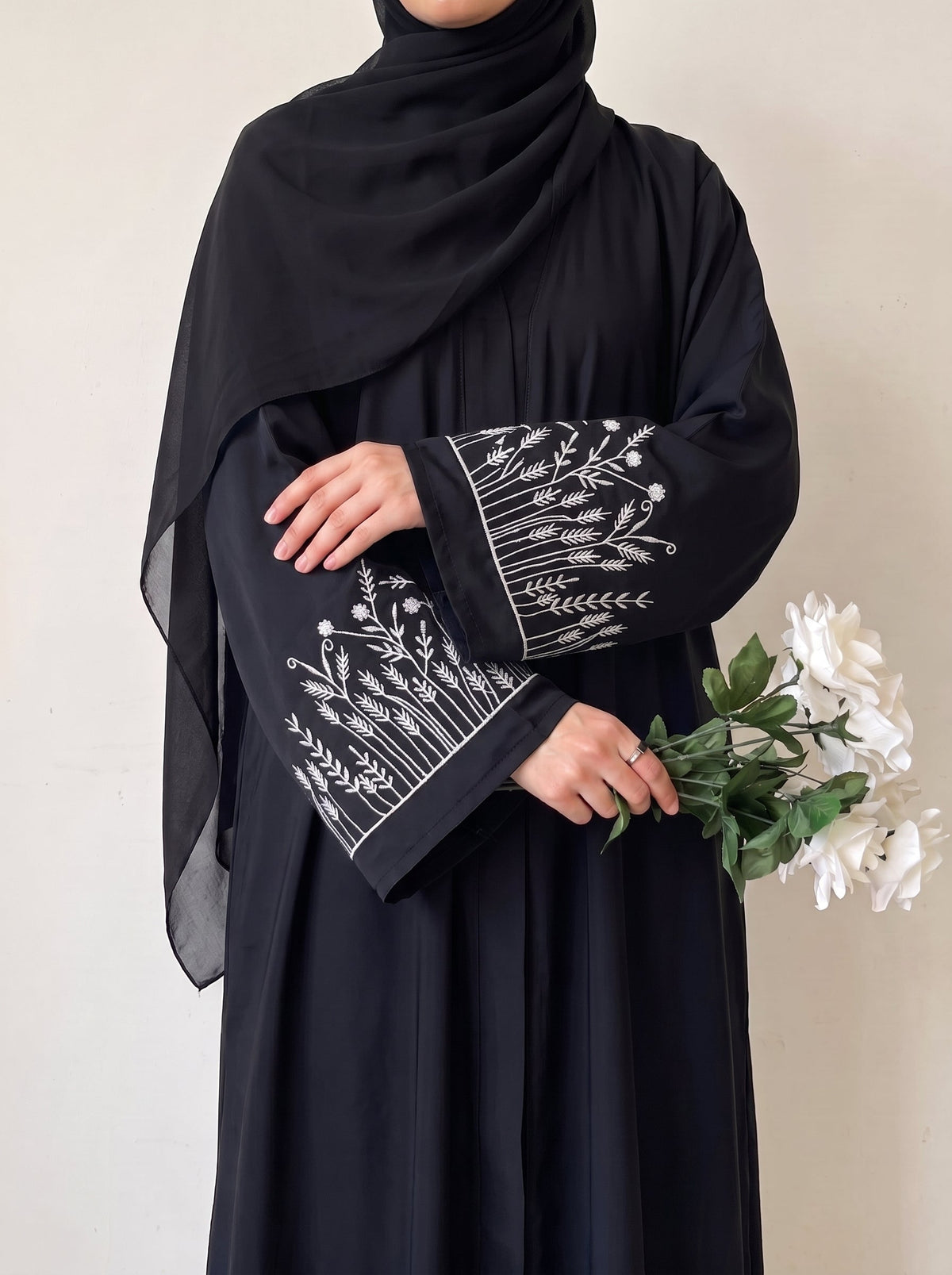 The Wildflower Abaya - Black