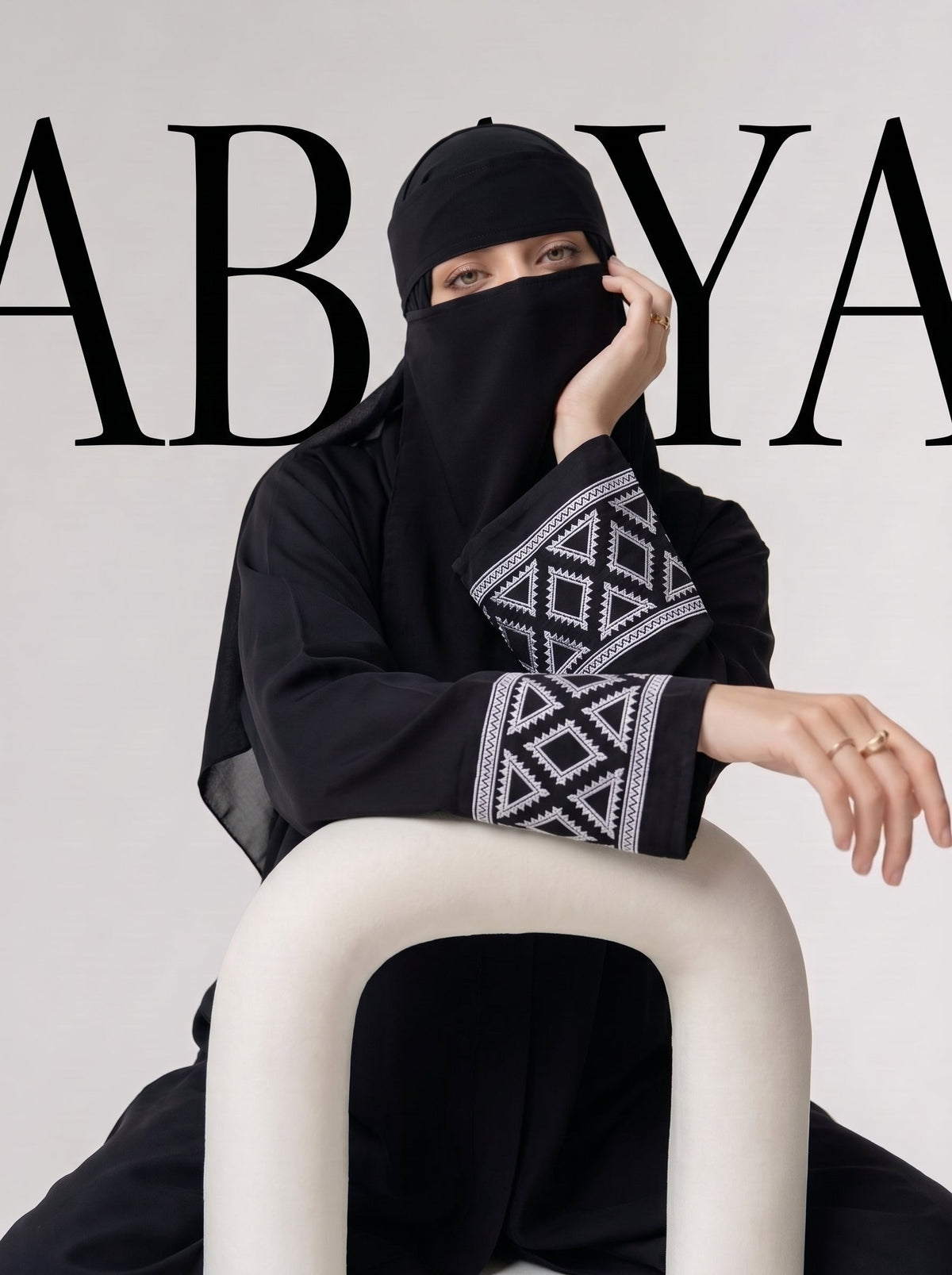The Prism Abayah - Black