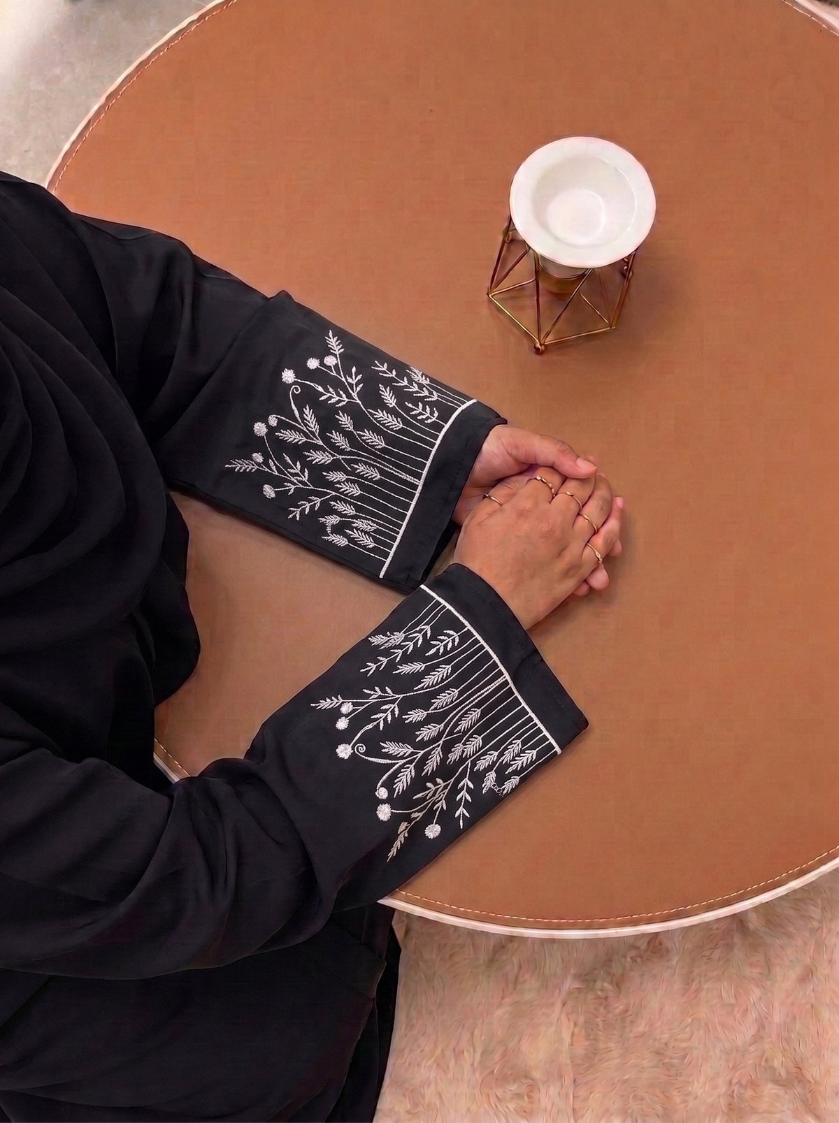 The Wildflower Abaya - Black