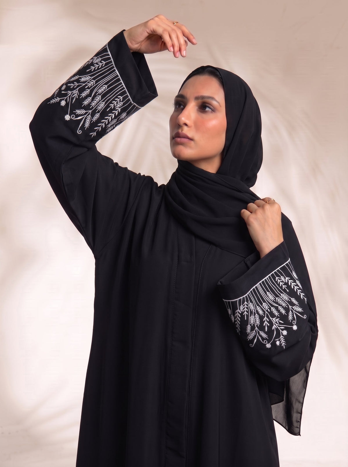 The Wildflower Abaya - Black