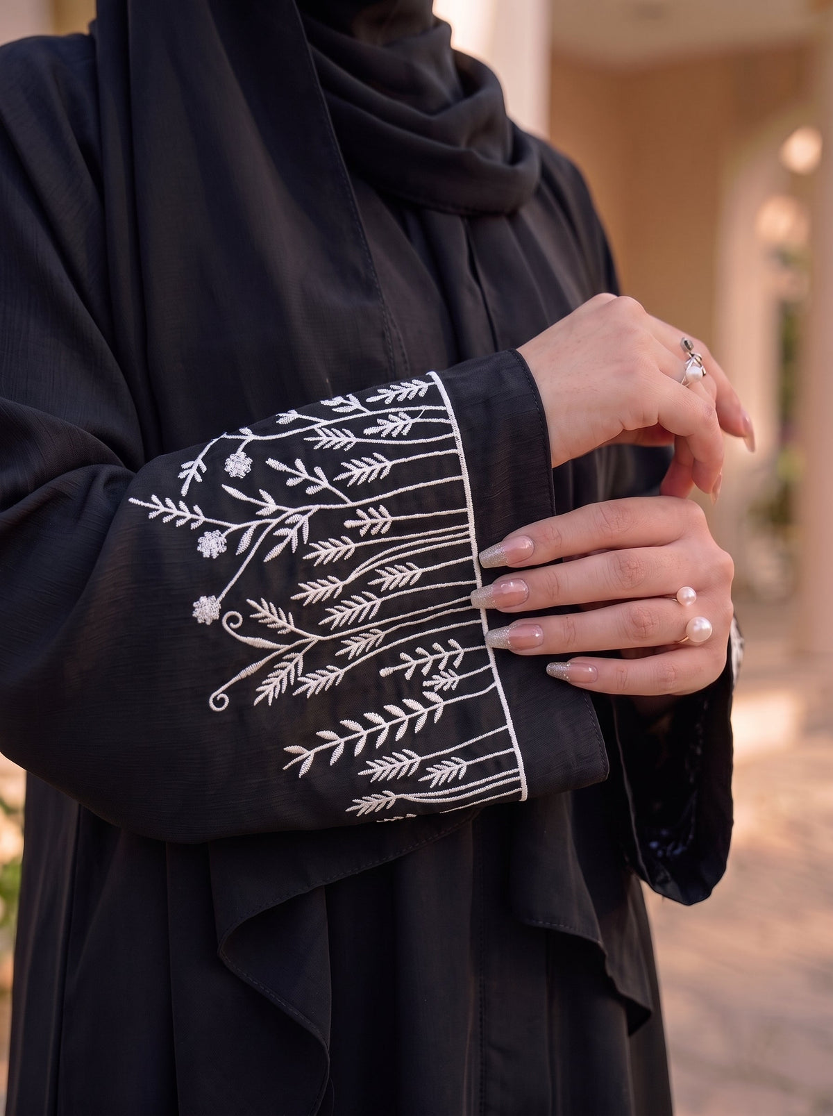 The Wildflower Abaya - Black