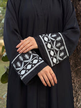 Willow Abayah- Black