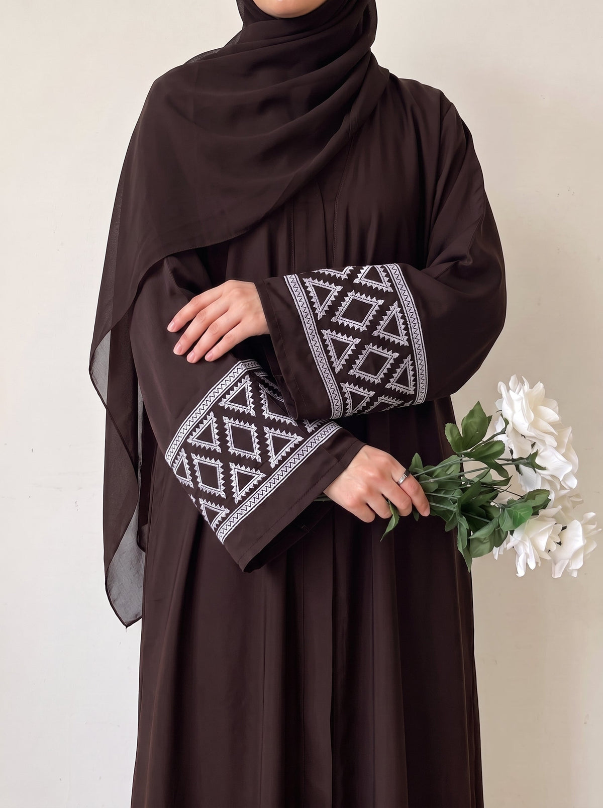 The Prism Abayah - Seal Brown