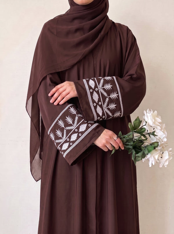 Willow Abayah- Seal Brown