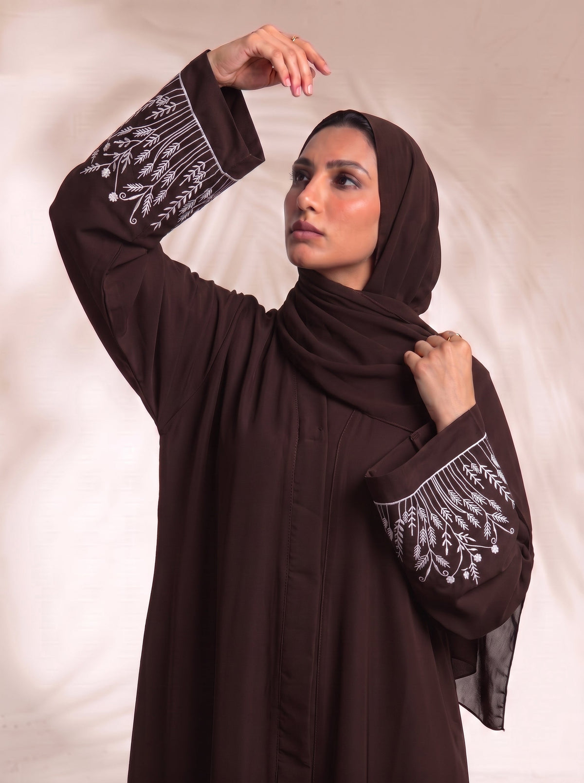 The Wildflower Abaya - Seal Brown