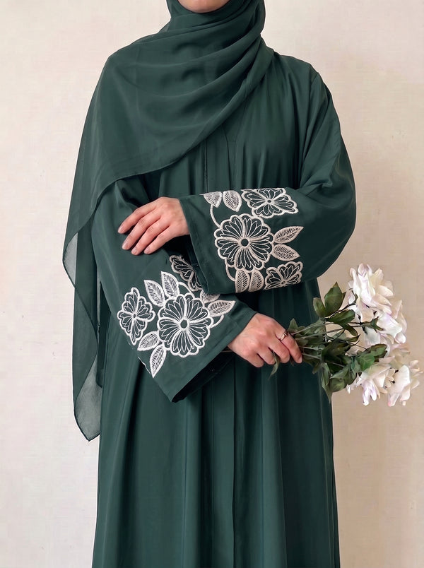 Petal Muse Abayah - Timber Green