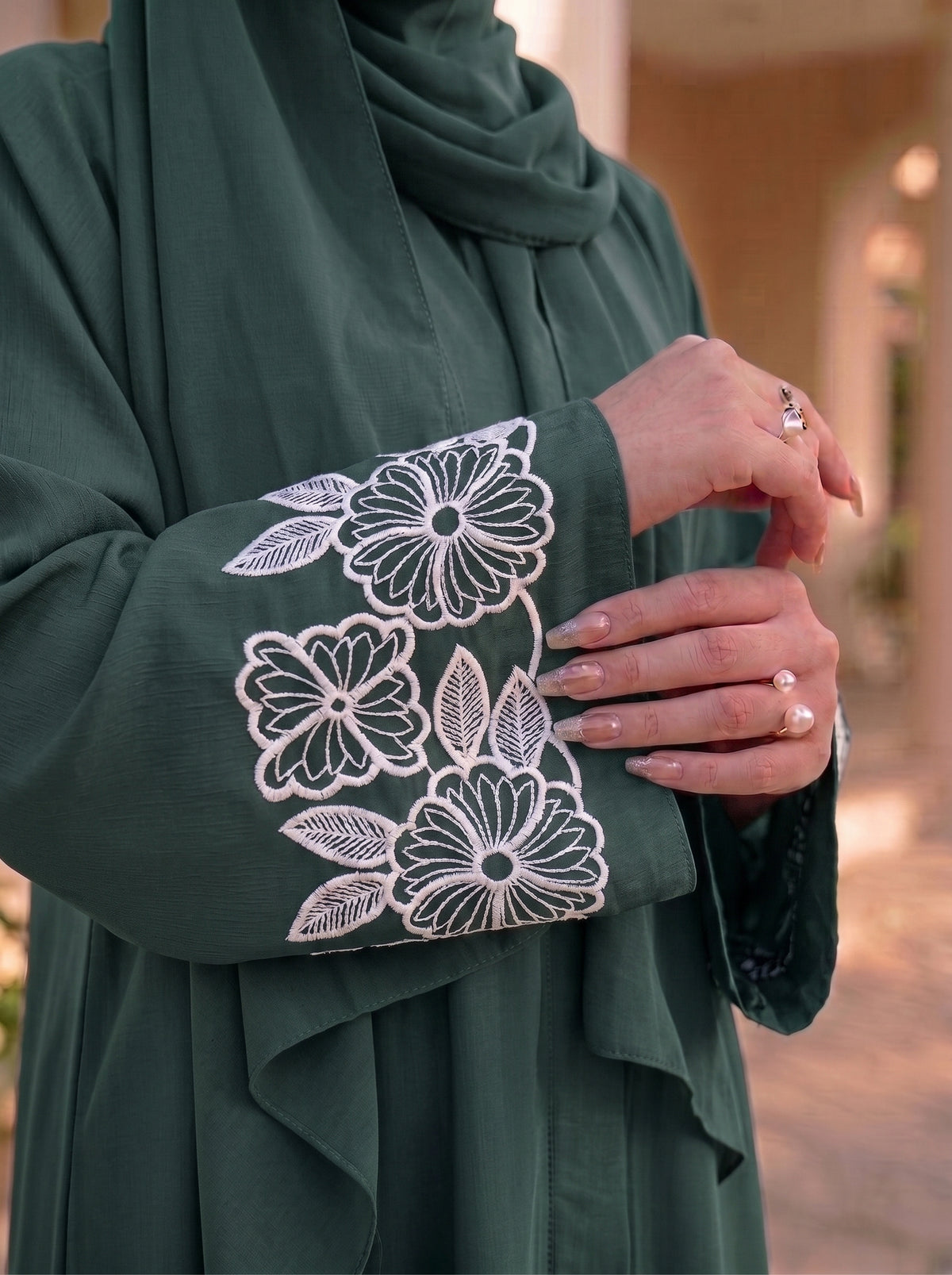 Petal Muse Abayah - Timber Green