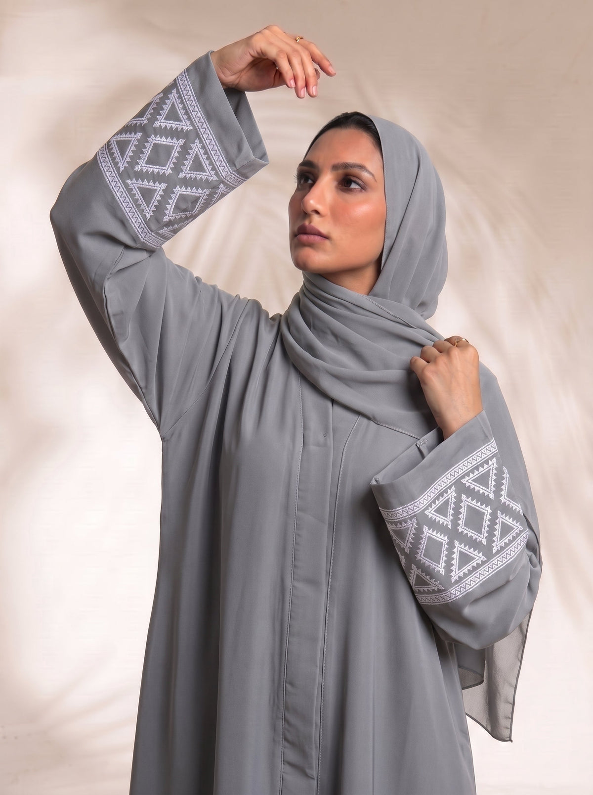 The Prism Abayah - Smoky Grey