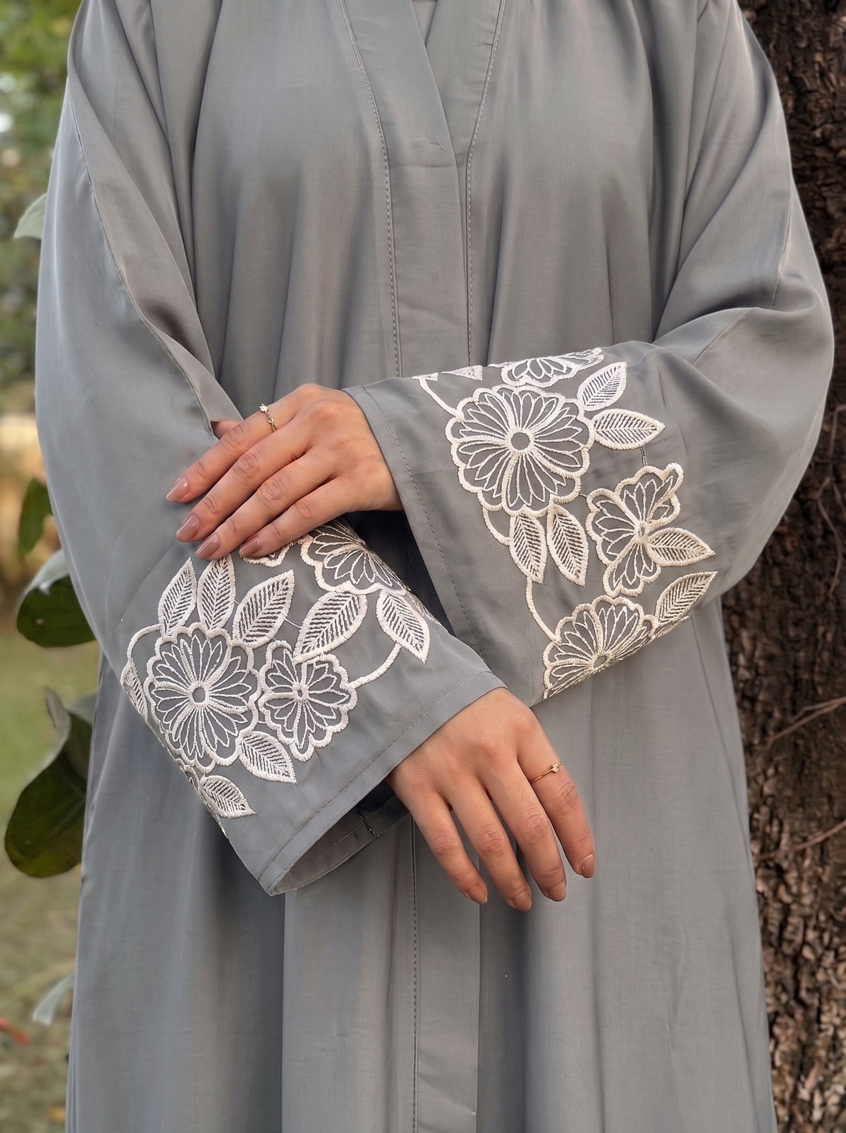 Petal Muse Abayah - Smoky Grey