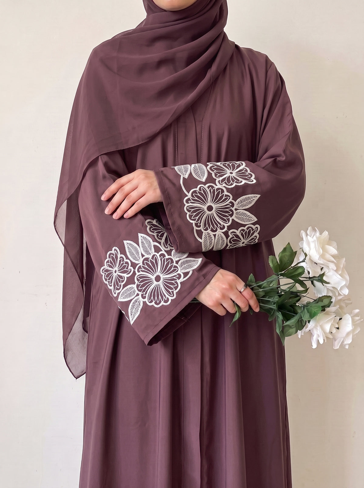 Petal Muse Abayah - Rosy Finch