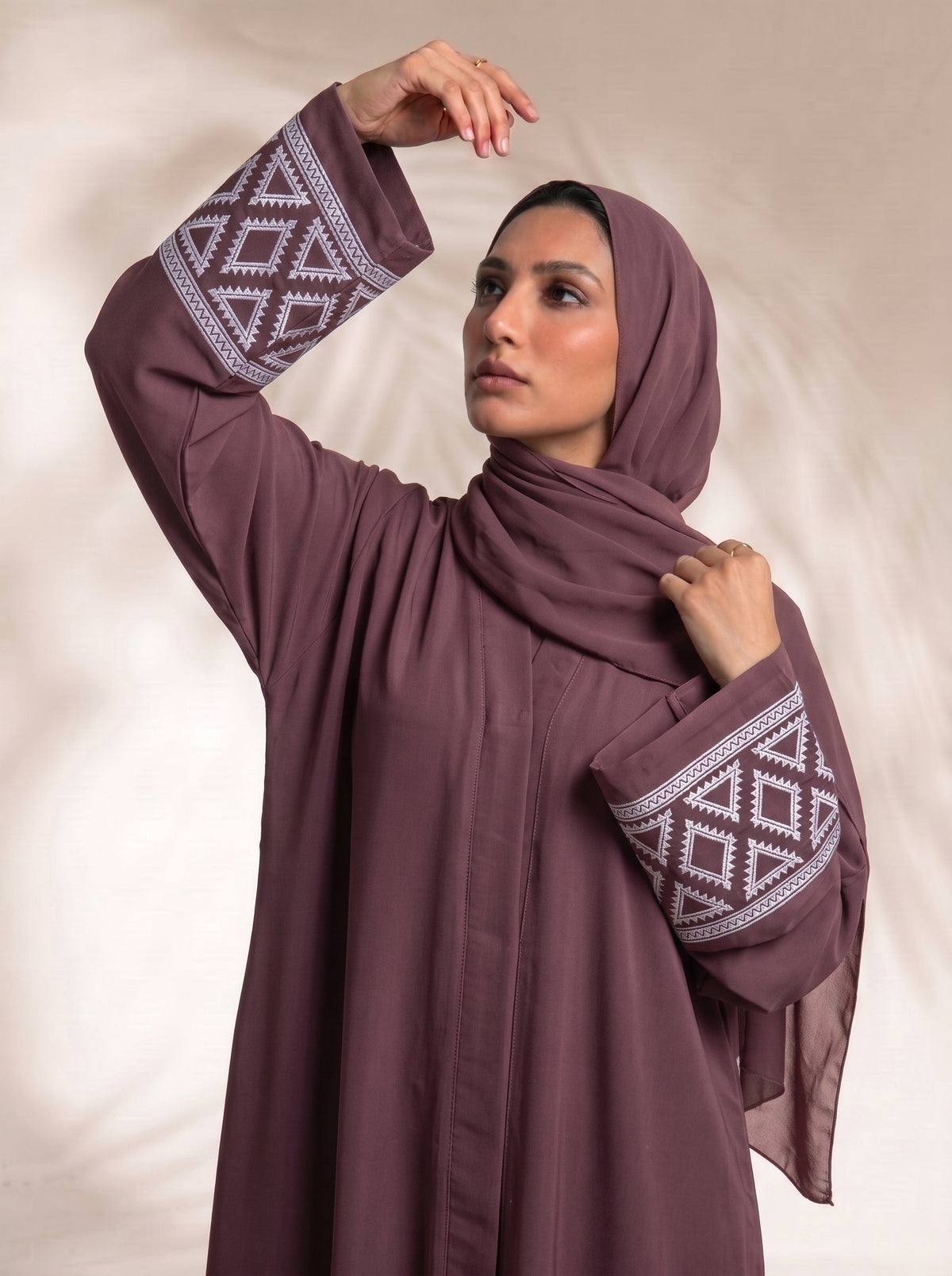 The Prism Abayah - Rosy Finch