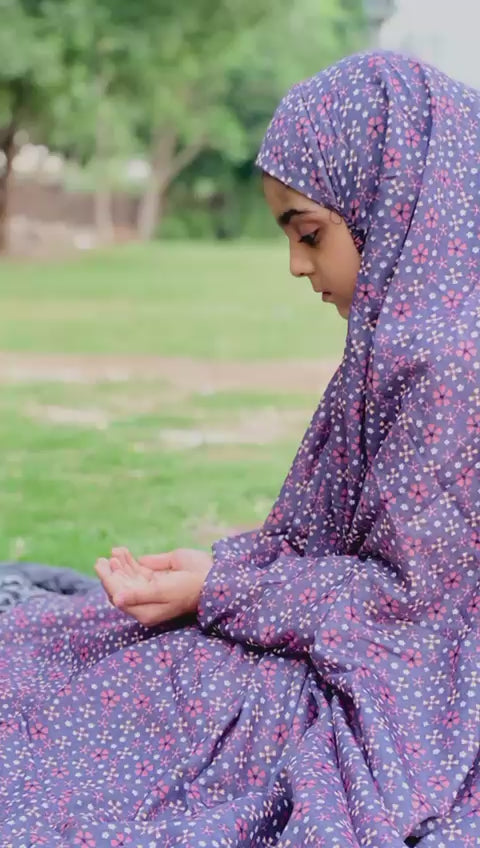 Kids Printed Namaz Chadar with sleeves and Naqab (9-14 Years)