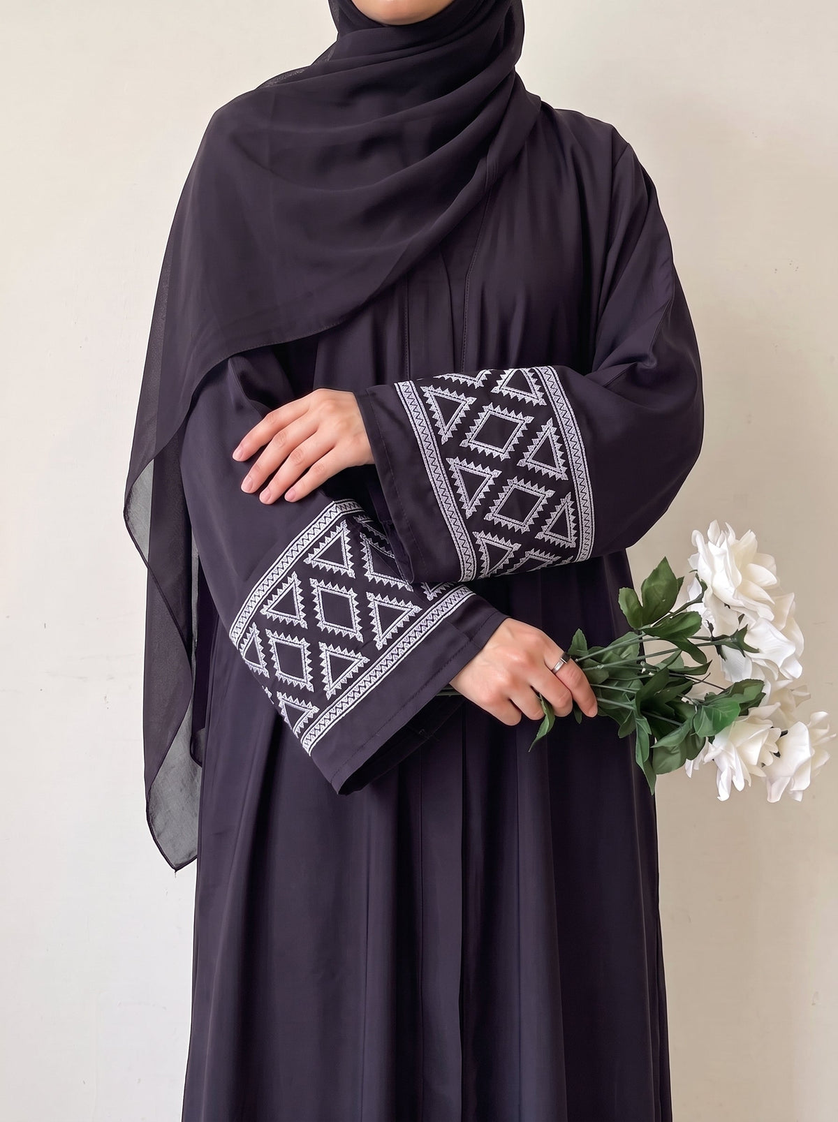 The Prism Abayah - Neutral Purple