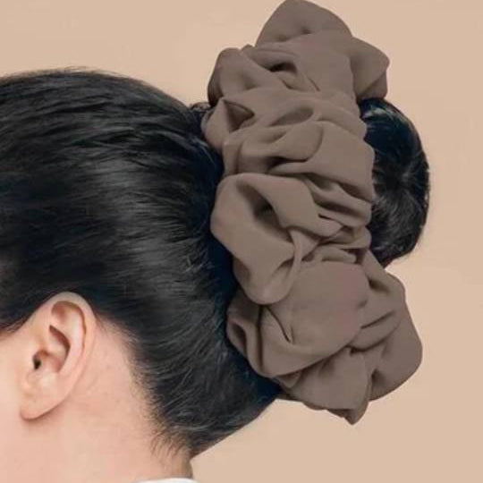 VOLUMIZING GEORGETTE SCRUNCHIE - CHESTNUT